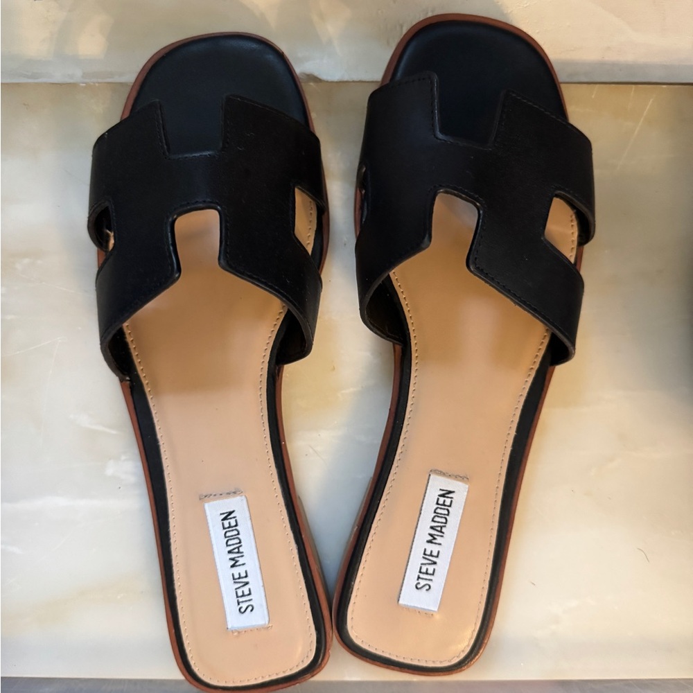 Steve Madden Black Open-Toe Slide Mules